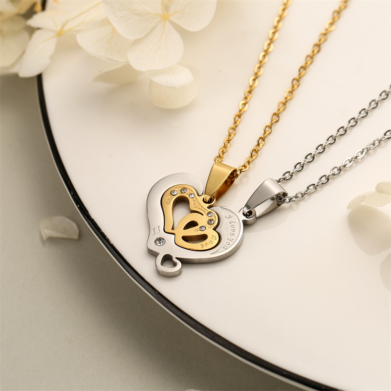 Romantic Heart Shape Stainless Steel Inlay Rhinestones Pendant Necklace display picture 6