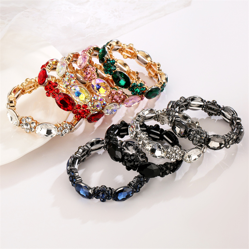 Glam Geometric Gold Plated Rhinestones Alloy Wholesale Bangle display picture 6