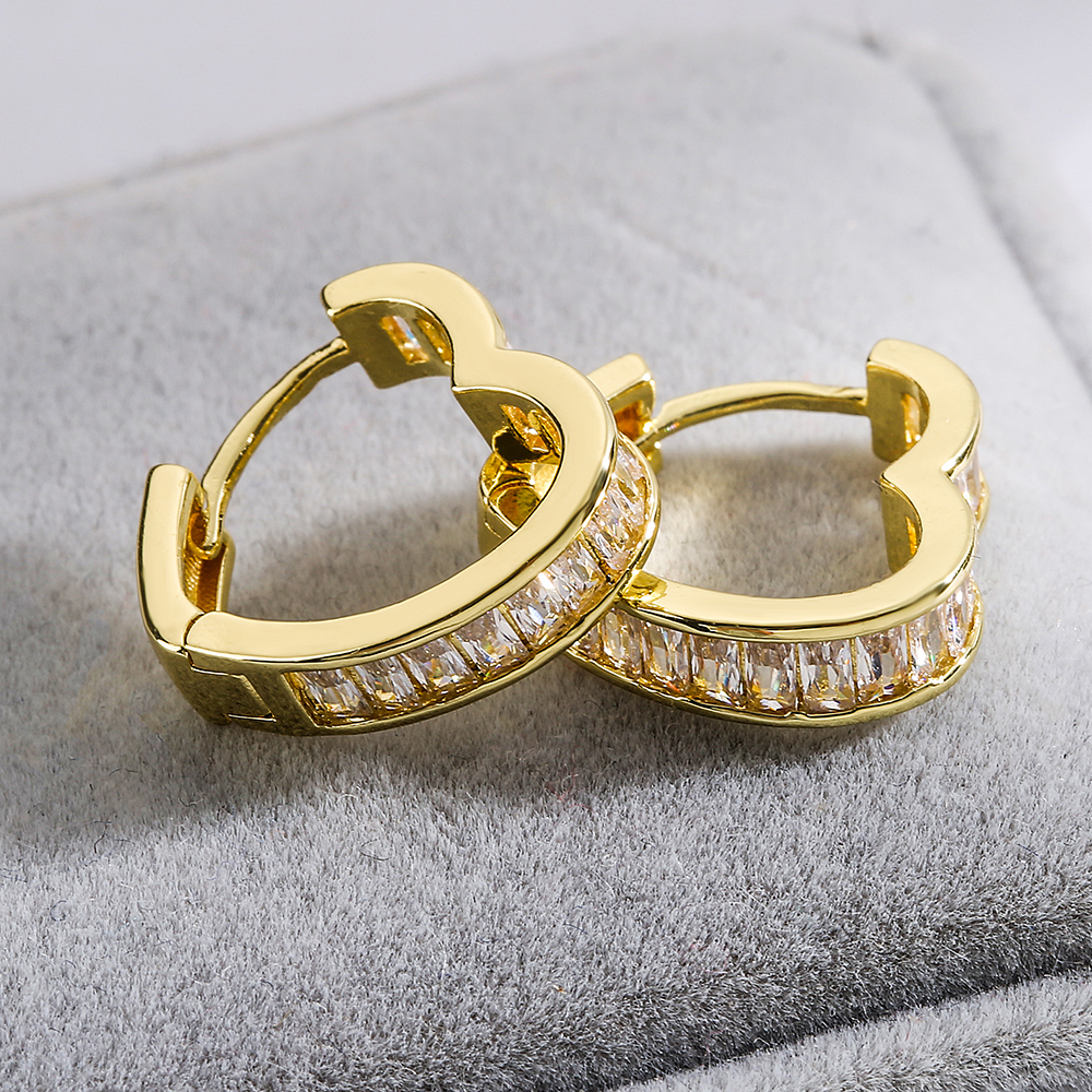 1 Pair Fashion Heart Shape Plating Inlay Copper Zircon 18k Gold Plated Hoop Earrings display picture 5