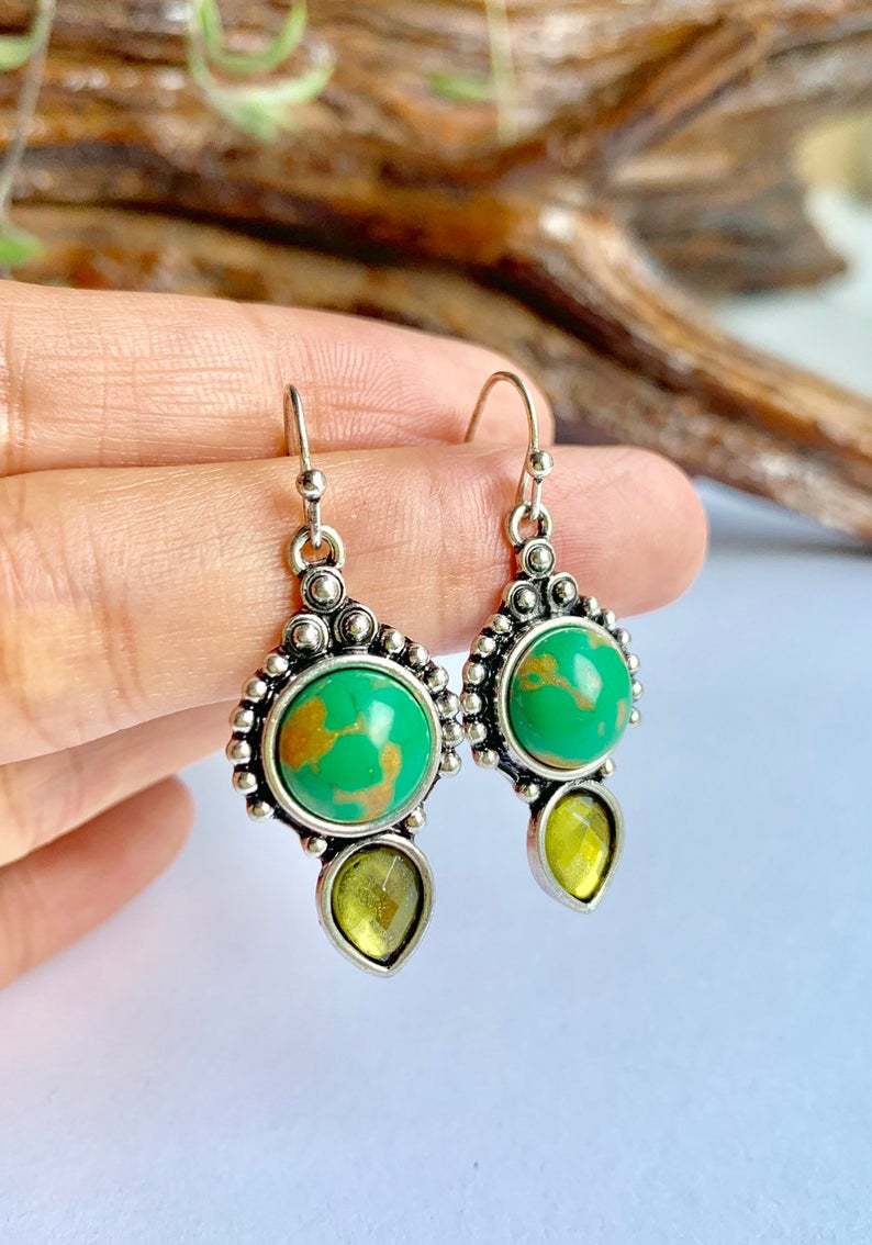 1 Pair Ethnic Style Round Water Droplets Metal Inlay Artificial Gemstones Turquoise Silver Plated Women's Drop Earrings display picture 1