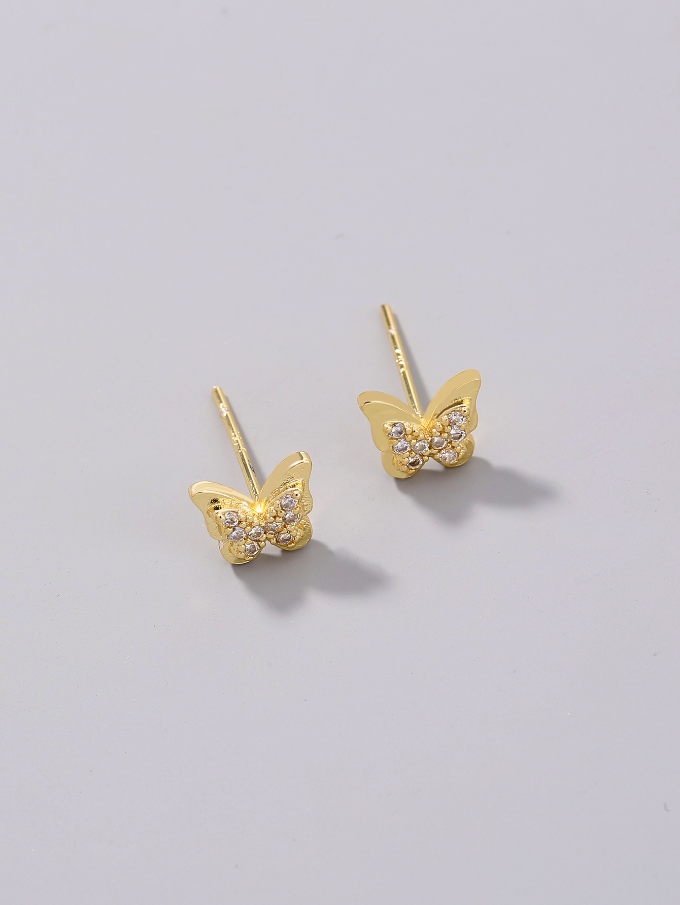 1 Pair Elegant Fashion Butterfly Copper Inlay Zircon Ear Studs display picture 2