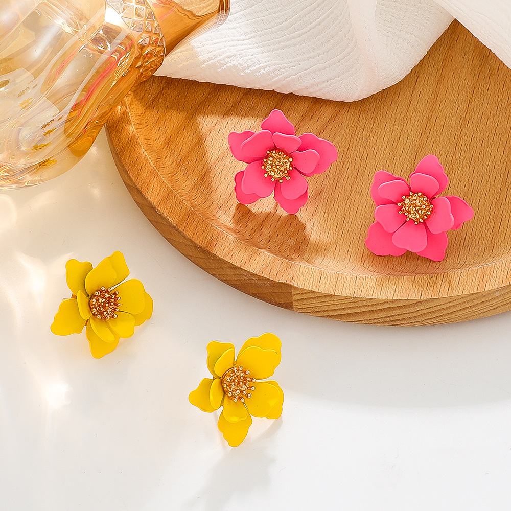 1 Pair Sweet Flower Arylic Ear Studs display picture 3