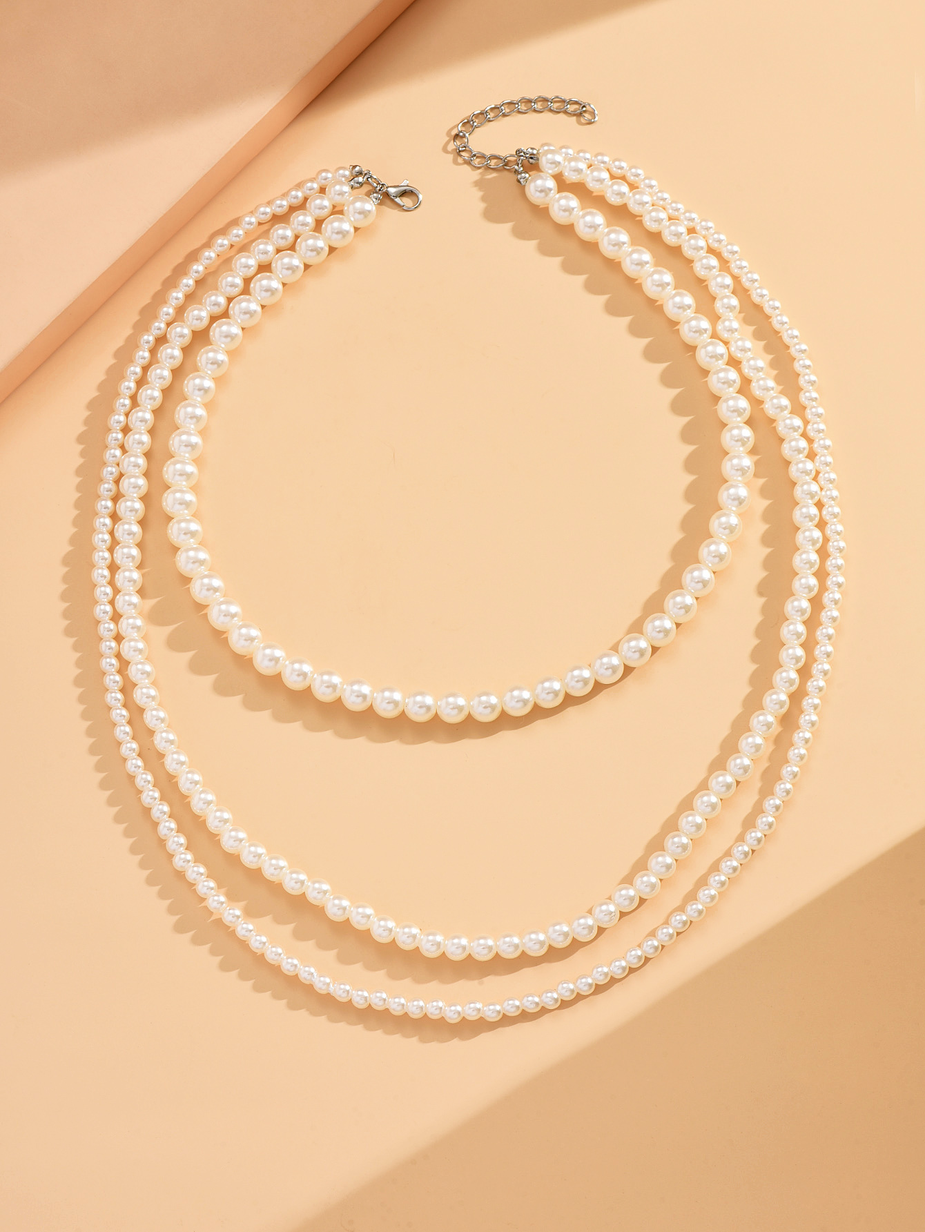 Simple Style Round Plastic Wholesale Layered Necklaces display picture 1