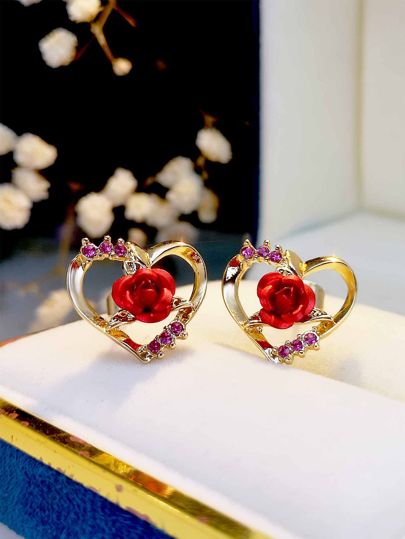 New Women's Love Rose Stud Earrings Gold Plated Inlaid Zircon Romantic Earrings display picture 8