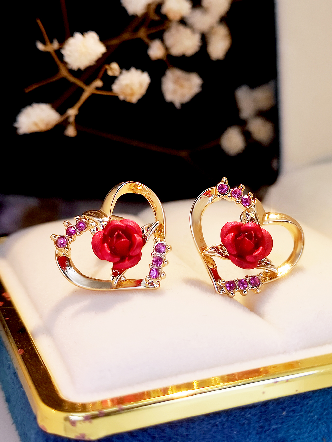 New Women's Love Rose Stud Earrings Gold Plated Inlaid Zircon Romantic Earrings display picture 6