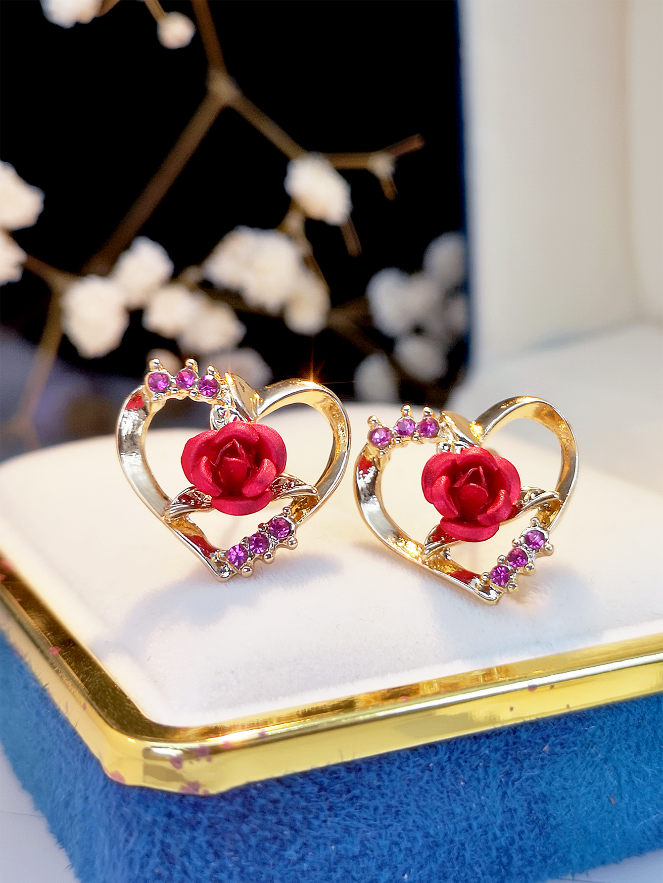 New Women's Love Rose Stud Earrings Gold Plated Inlaid Zircon Romantic Earrings display picture 7