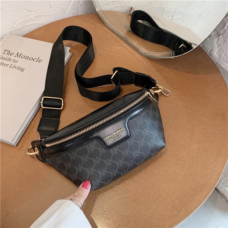 Women's All Seasons Pu Leather Streetwear Fanny Pack display picture 3