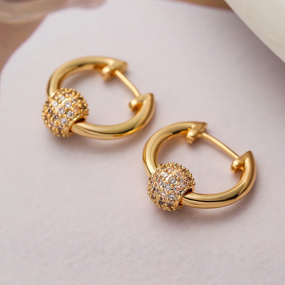 1 Pair Commute Korean Style Round Copper Plating Inlay Zircon 18k Gold Plated Earrings display picture 3