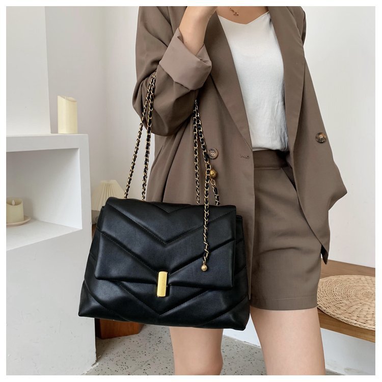 Women's Pu Leather Solid Color Elegant Square Zipper Magnetic Buckle Shoulder Bag display picture 7