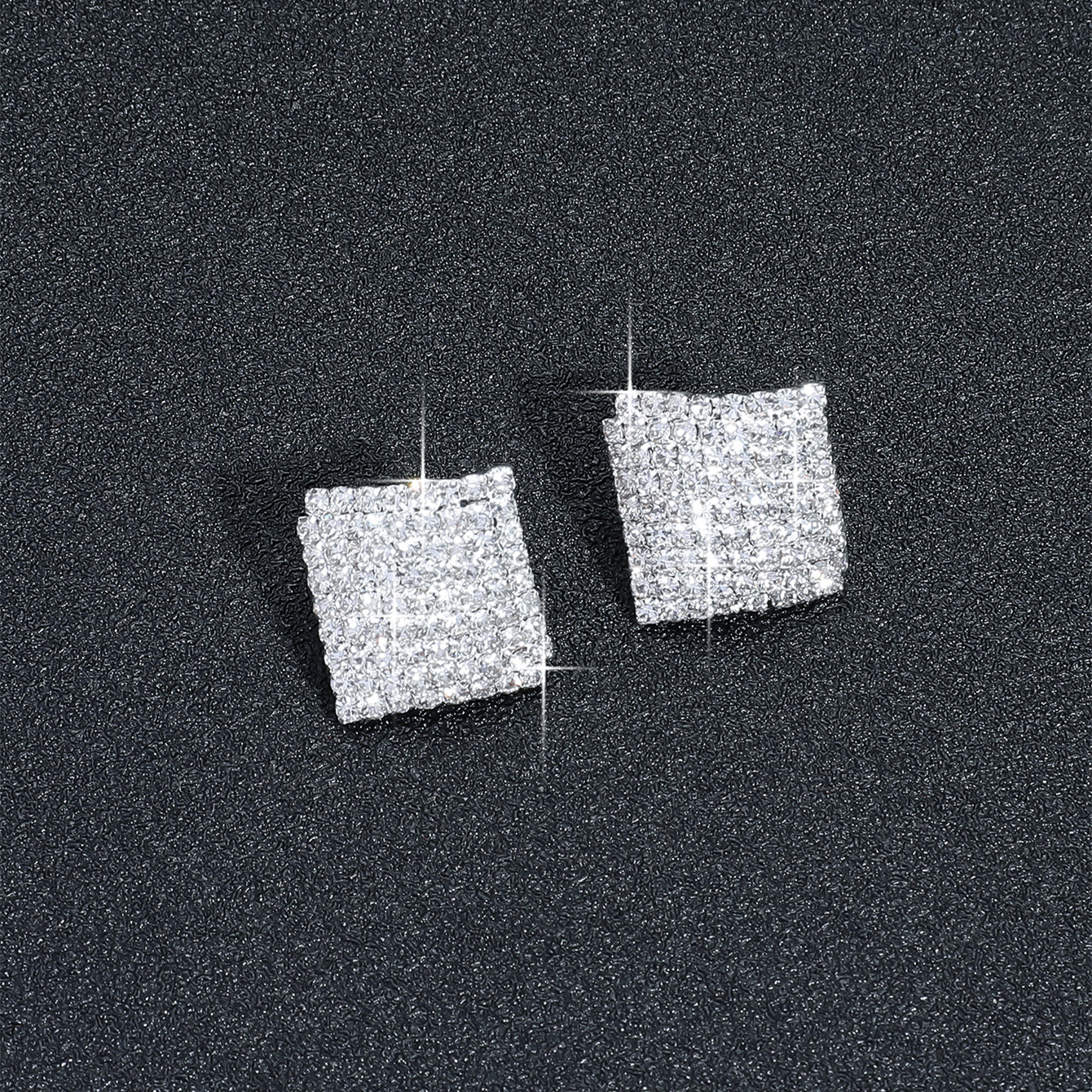 Classic Style Streetwear Square Metal Inlay Rhinestones Women's Ear Studs display picture 5