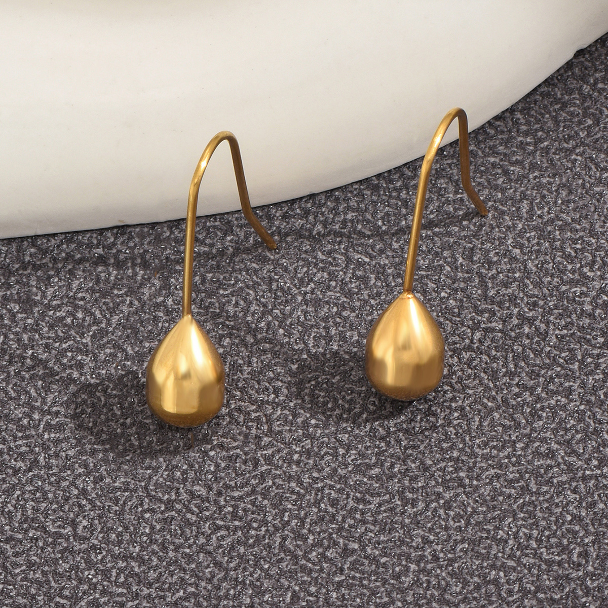 1 Pair French Style Simple Style Water Droplets Plating 304 Stainless Steel 14K Gold Plated Earrings display picture 3