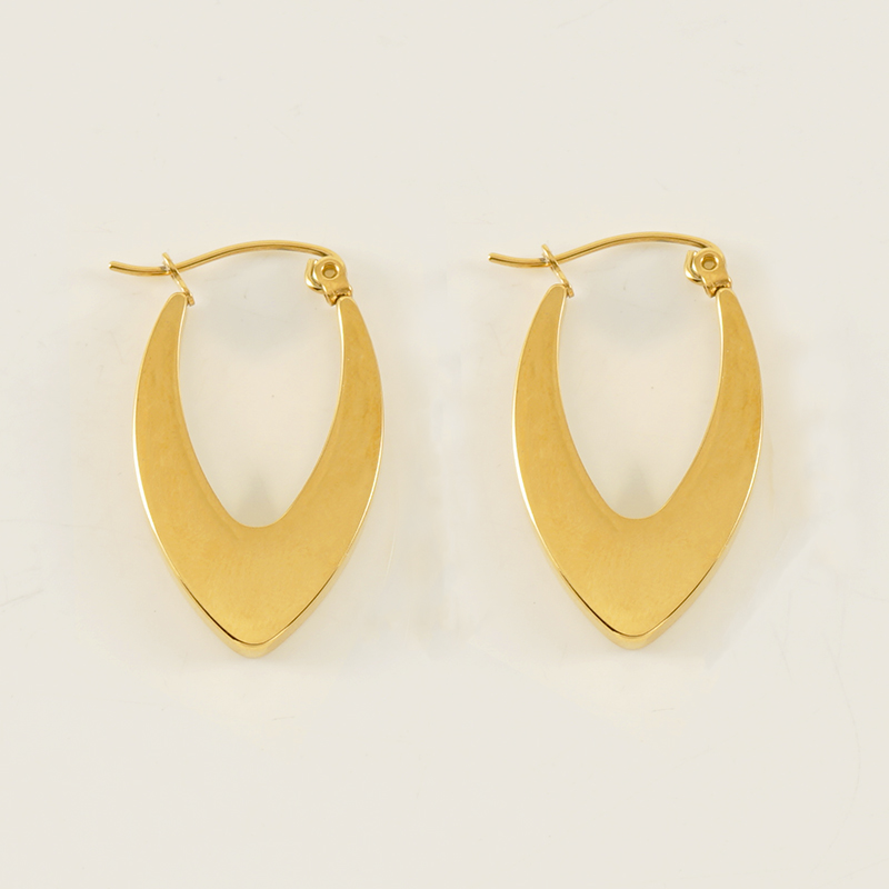 1 Pair Retro Simple Style U Shape Plating Stainless Steel Titanium Steel 18K Gold Plated Hoop Earrings display picture 2
