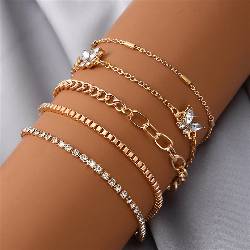 Casual Punk Simple Style Geometric Butterfly Stainless Steel Alloy Chain Hollow Out Inlay Artificial Gemstones Artificial Diamond Gold Plated Silver Plated Bangle display picture 7