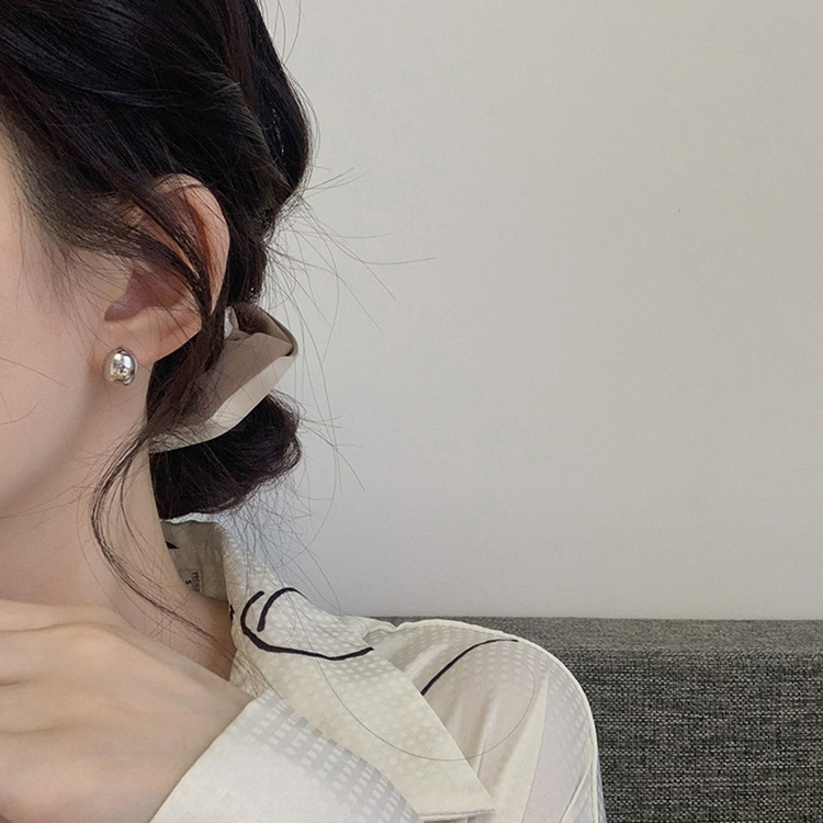 1 Paire Style Simple Style Coréen Couleur Unie Placage Alliage Boucles D'oreilles display picture 4