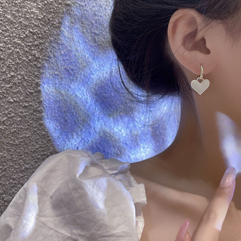 Sweet Heart Shape Resin Women's Drop Earrings display picture 5