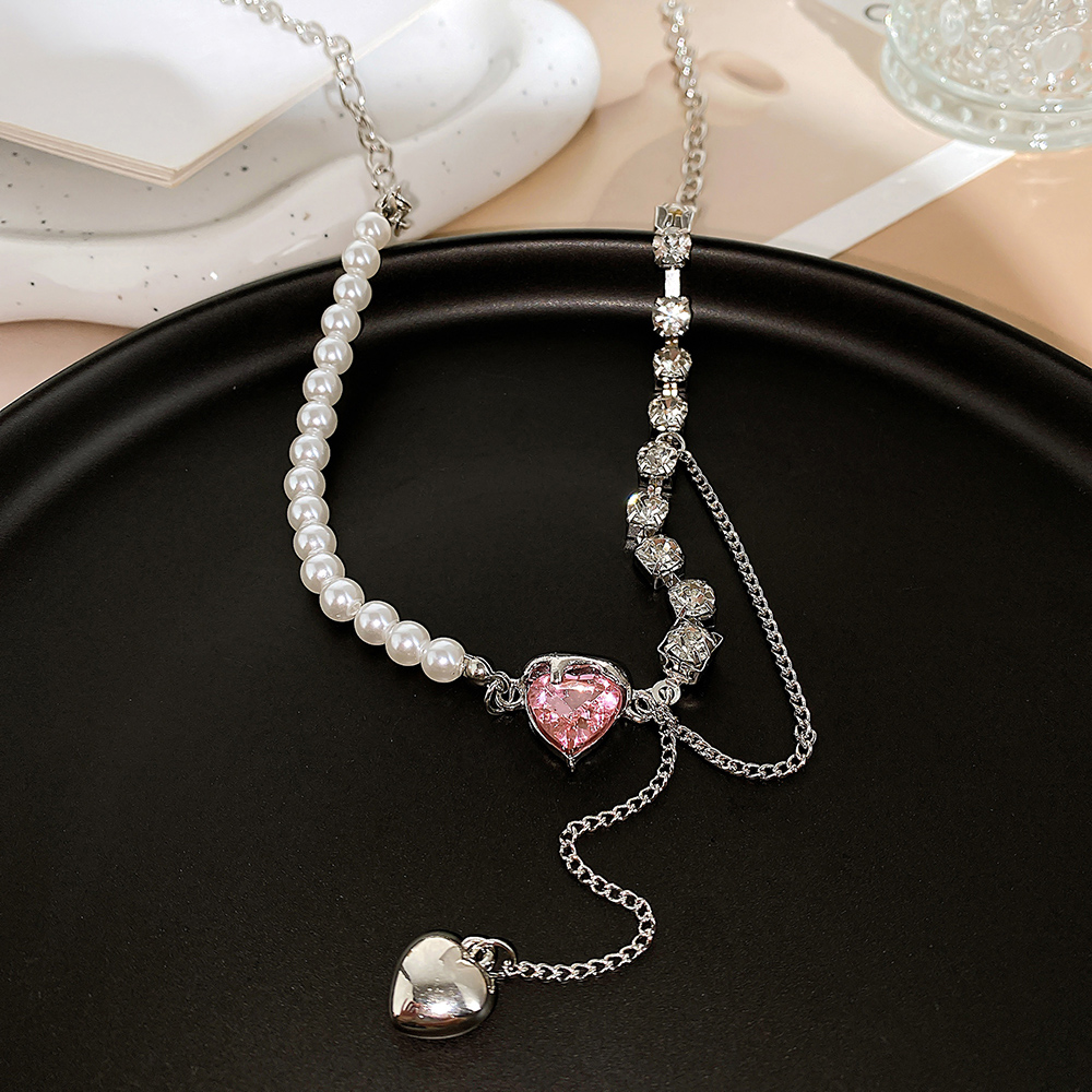 Wholesale Jewelry Elegant Luxurious Romantic Heart Shape Artificial Pearl Alloy Zircon Gold Plated Silver Plated Layered Necklaces Pendant Necklace display picture 15