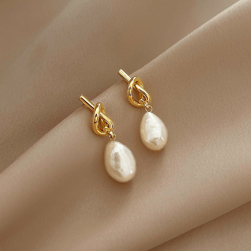 1 Pair Basic Vintage Style Korean Style Solid Color Alloy Ear Studs display picture 5