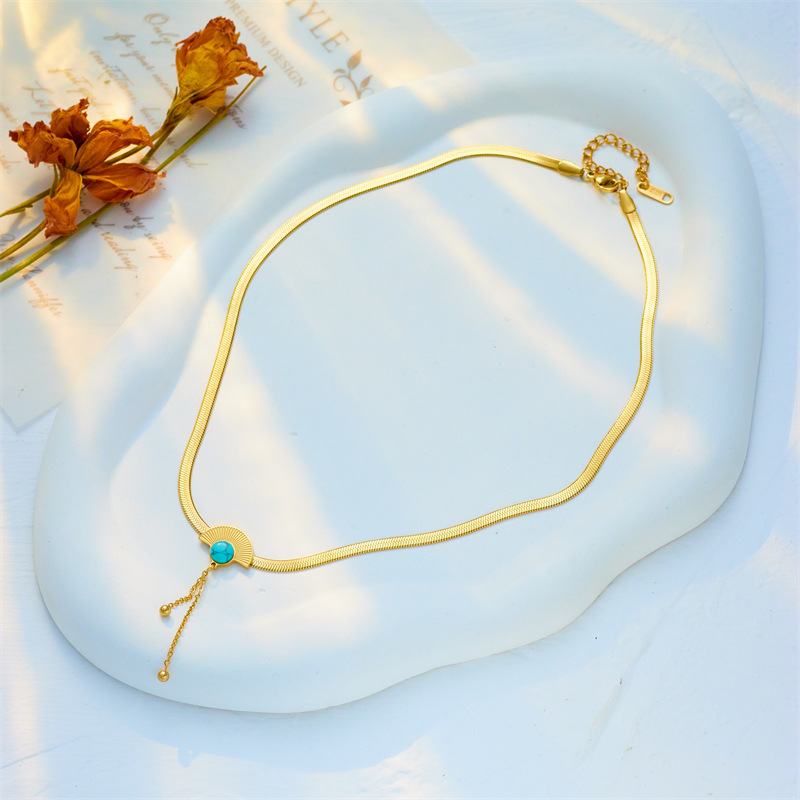 304 Stainless Steel 18K Gold Plated Retro Plating Inlay Sector Resin Necklace display picture 3