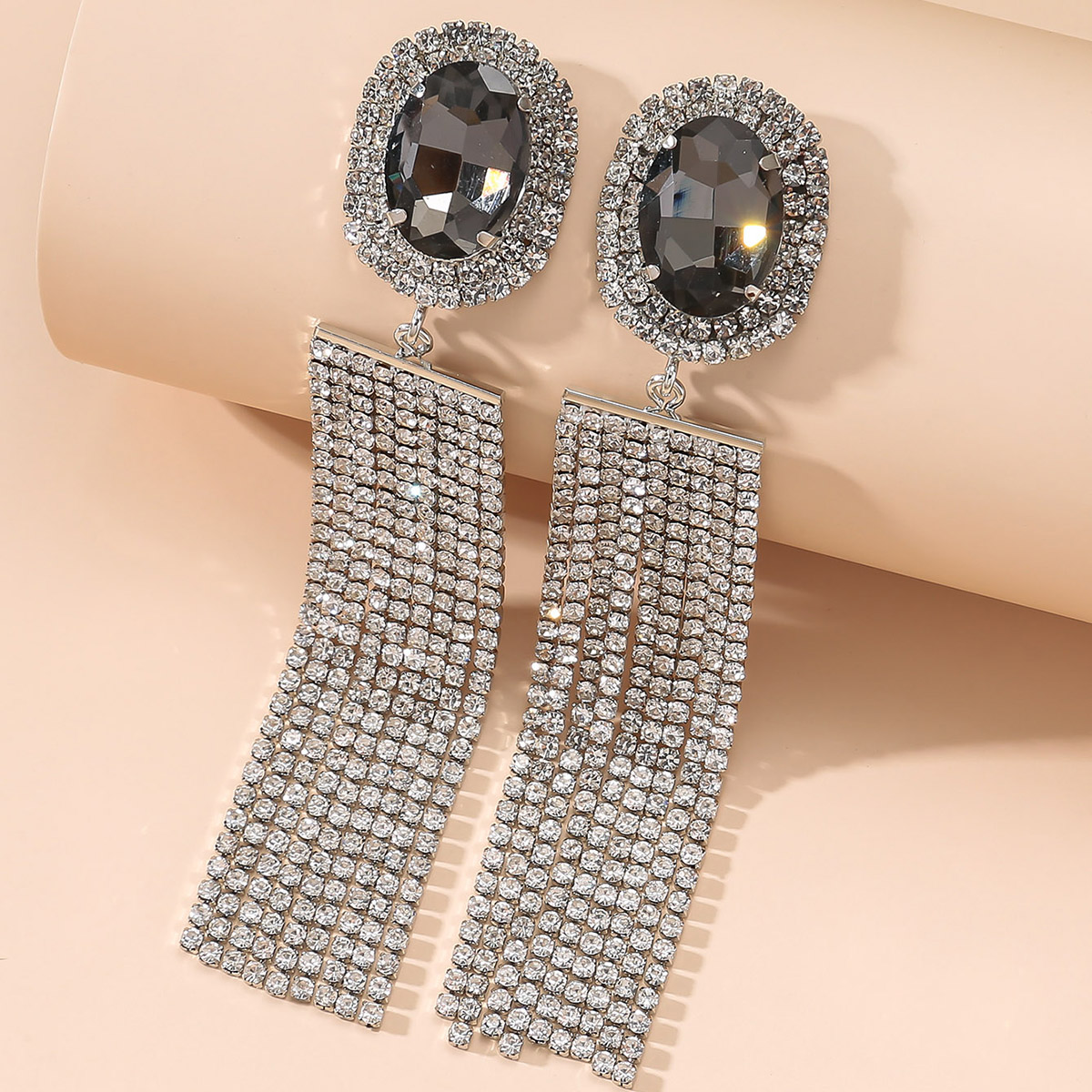 Glam Tassel Alloy Inlay Rhinestones Women's Dangling Earrings display picture 2