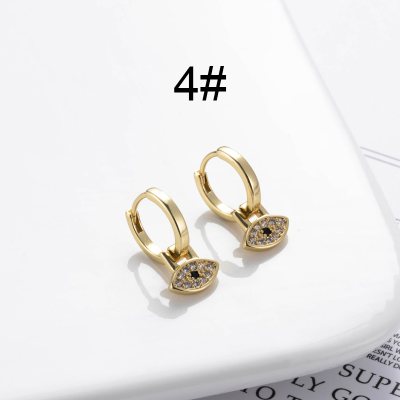 1 Pair Streetwear Star Copper Plating Inlay Zircon 18k Gold Plated Hoop Earrings display picture 4