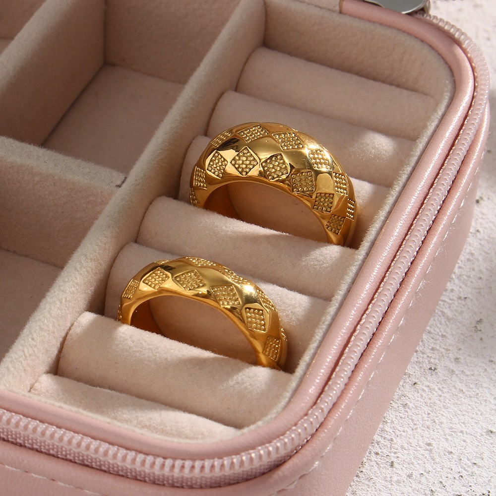 Simple Style Solid Color Stainless Steel Plating 18k Gold Plated Rings display picture 11