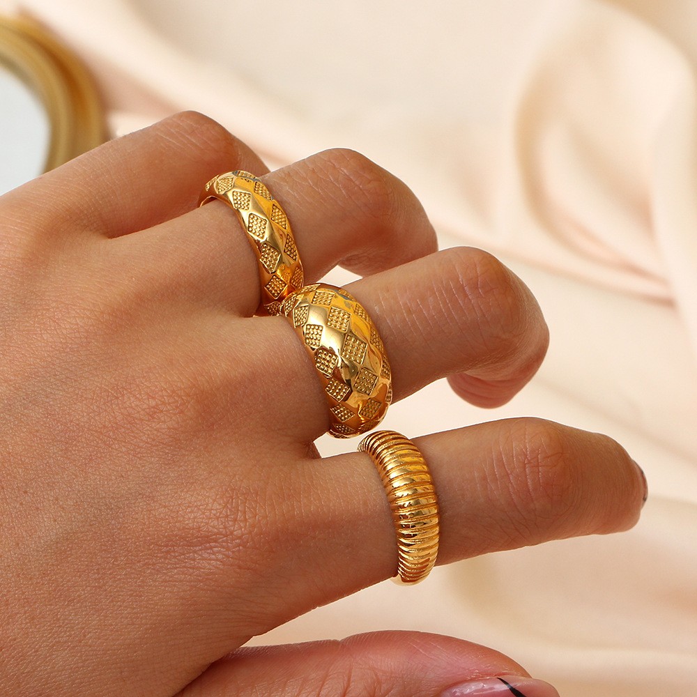 Simple Style Solid Color Stainless Steel Plating 18k Gold Plated Rings display picture 15