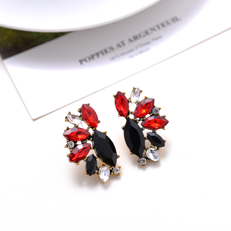 Streetwear Color Block Arylic Alloy Rhinestone Plating Gold Plated Women's Ear Studs display picture 1