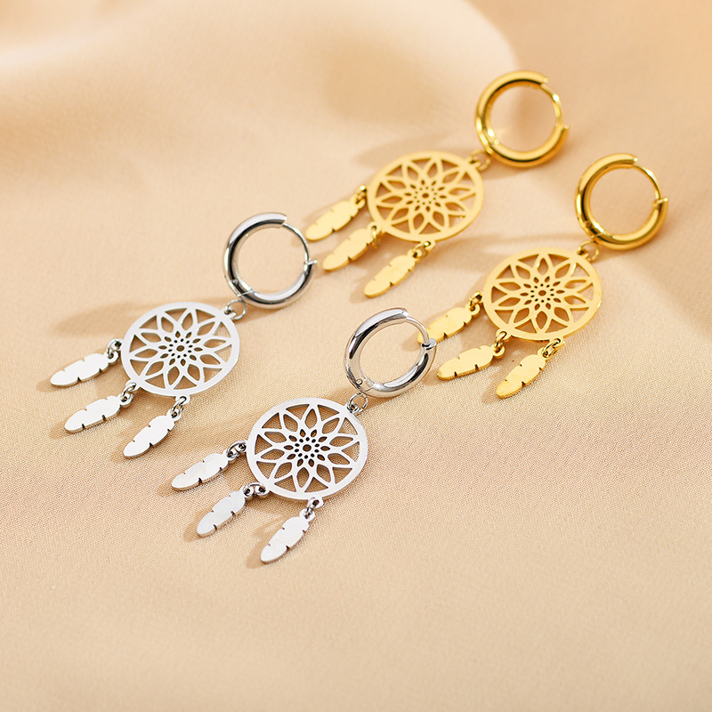 1 Pair Elegant Cute Shiny Dreamcatcher Copper Mesh Hollow Out Drop Earrings display picture 6