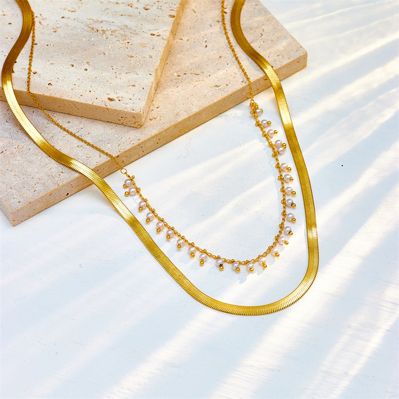 Elegante Geométrico Acero Titanio Embutido Perlas Artificiales Chapado En Oro De 18 Quilates. Collares En Capas display picture 2