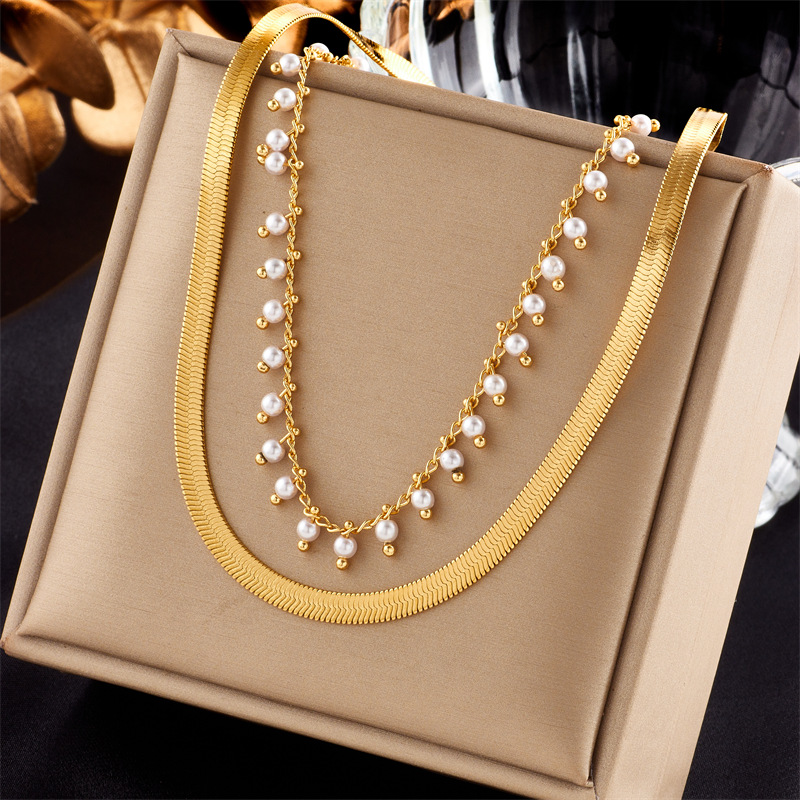 Elegant Geometrisch Titan Stahl Inlay Künstliche Perlen 18 Karat Vergoldet Geschichtete Halskette display picture 1