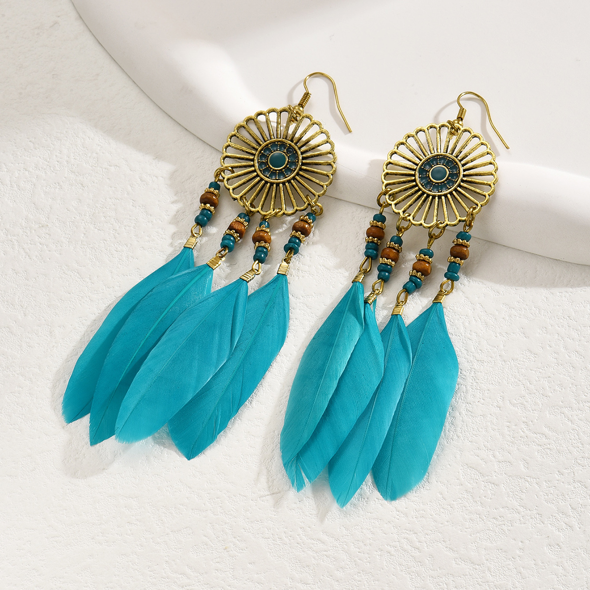 Vacation Beach Dreamcatcher Alloy Feather Handmade Tassel Plating Beads Feather Women's Drop Earrings display picture 3