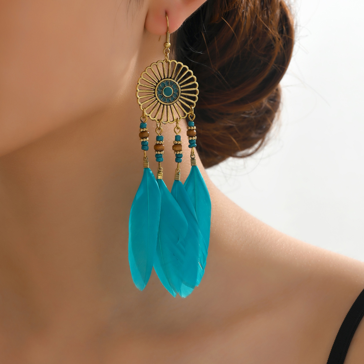 Vacation Beach Dreamcatcher Alloy Feather Handmade Tassel Plating Beads Feather Women's Drop Earrings display picture 4