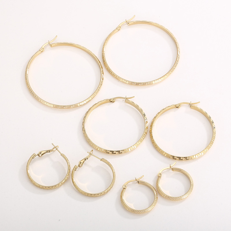 1 Pair Casual Simple Style Solid Color Plating Titanium Steel 18K Gold Plated Hoop Earrings display picture 6