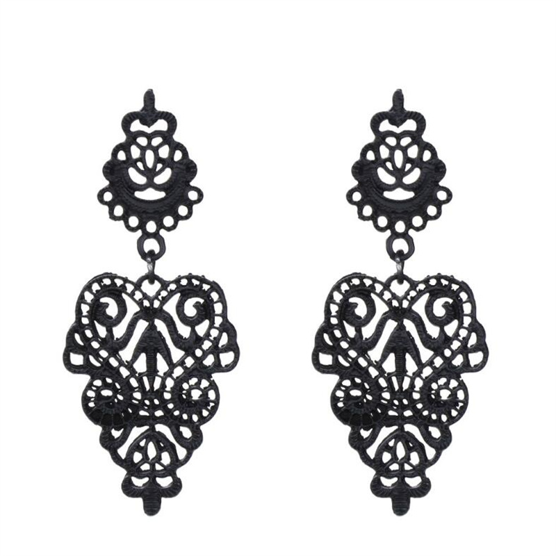 Basic Retro Leaves Alloy Hollow Out Women's Drop Earrings display picture 1