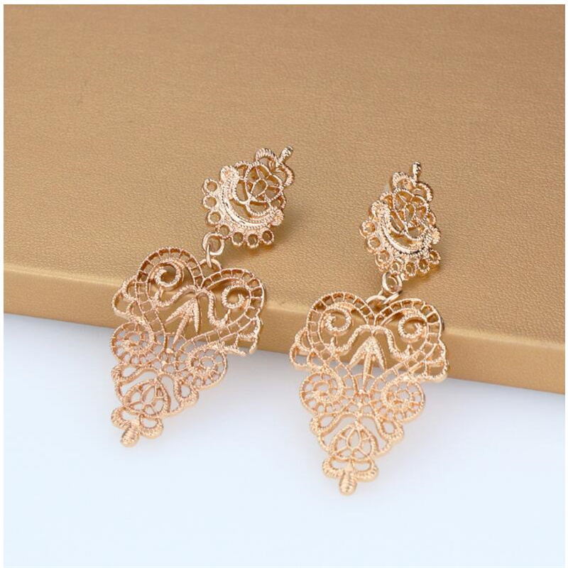 Basic Retro Leaves Alloy Hollow Out Women's Drop Earrings display picture 4