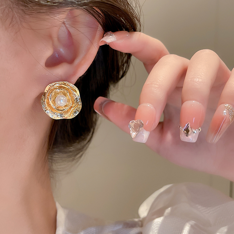 Élégant Fleur Alliage Incruster Perles Artificielles Femmes Boucles D'oreilles display picture 2