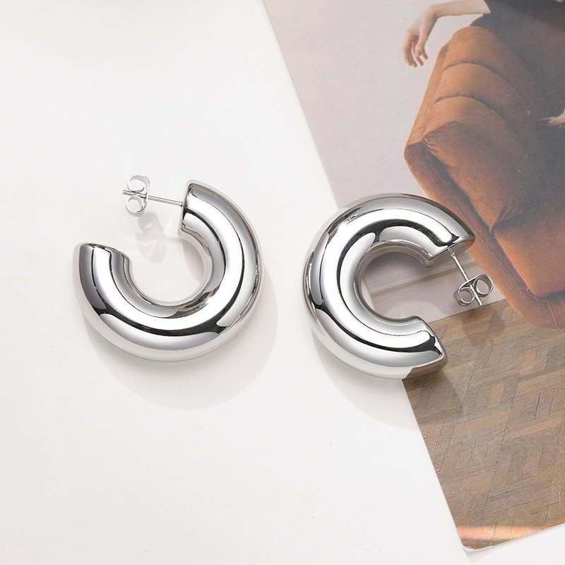 1 Pair Simple Style C Shape Plating Stainless Steel Titanium Steel Ear Studs display picture 5
