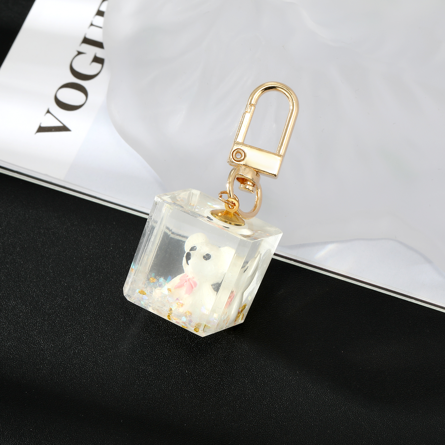 Casual Simple Style Animal Bear Duck Arylic Alloy Resin Bag Pendant Keychain display picture 6