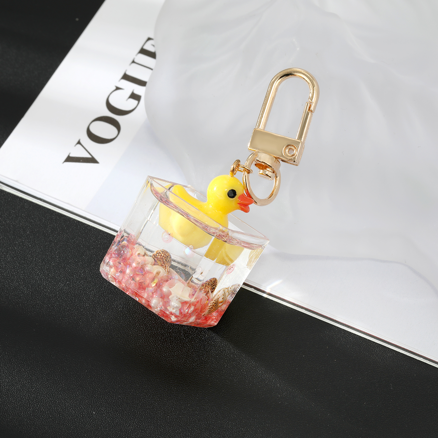 Casual Simple Style Animal Bear Duck Arylic Alloy Resin Bag Pendant Keychain display picture 8