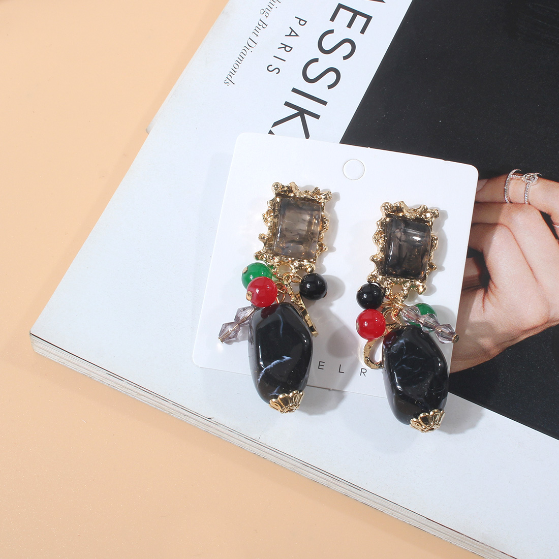 Vintage Style Streetwear Square Alloy Three-dimensional Inlay Acrylic Women's Drop Earrings display picture 11