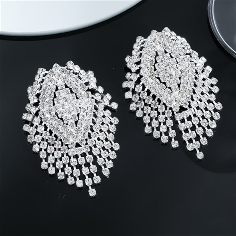 1 Pair Glam Tassel Copper Plating Inlay Rhinestones Silver Plated Drop Earrings display picture 2