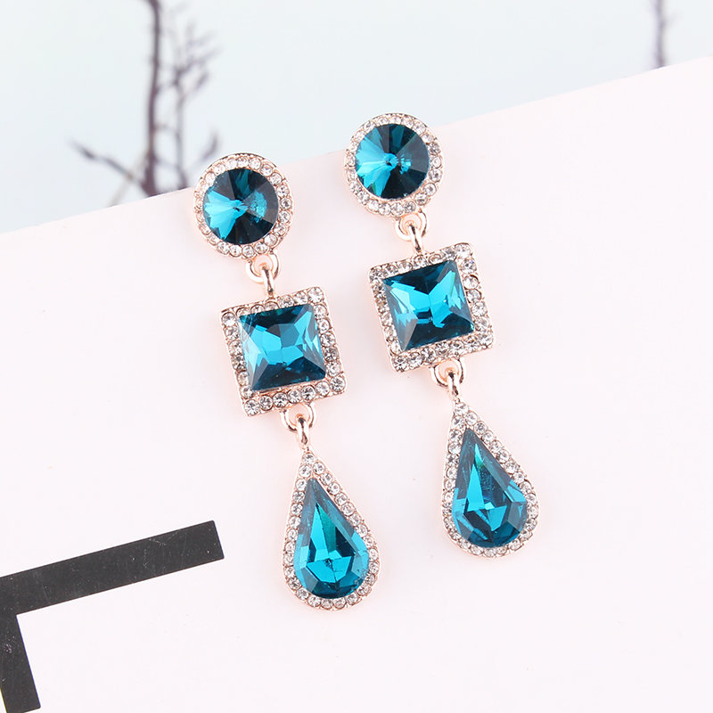 1 Pair Simple Style Shiny Round Square Water Droplets Inlay Alloy Crystal Rhinestones Drop Earrings display picture 7