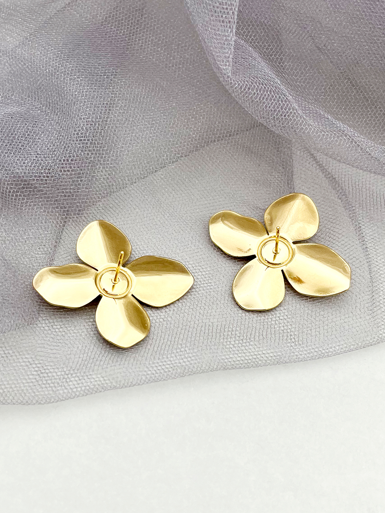 1 Pair Artistic Flower Polishing Plating Inlay 304 Stainless Steel Pearl 14K Gold Plated Ear Studs display picture 2