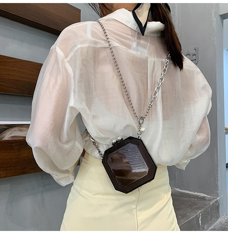 Women's Arylic Solid Color Streetwear Square Lock Clasp Shoulder Bag Crossbody Bag Chain Bag display picture 11
