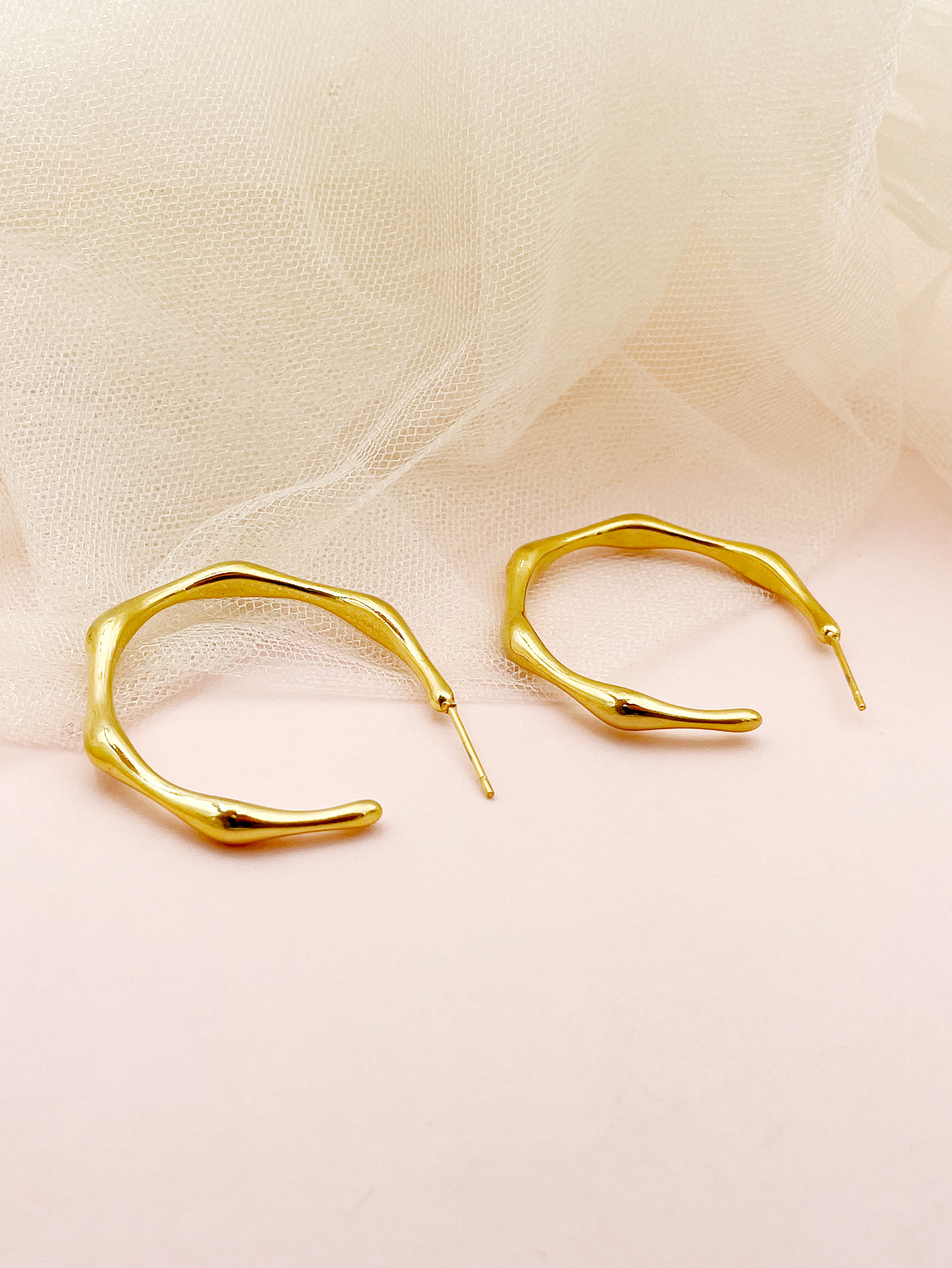 1 Pair Exaggerated Commute C Shape Lines Polishing Plating 304 Stainless Steel 14K Gold Plated Ear Studs display picture 2