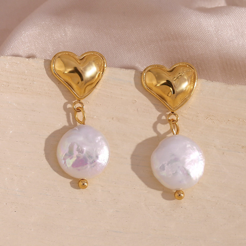 1 Pair French Style Heart Shape Plating Stainless Steel Freshwater Pearl 18k Gold Plated Drop Earrings display picture 5