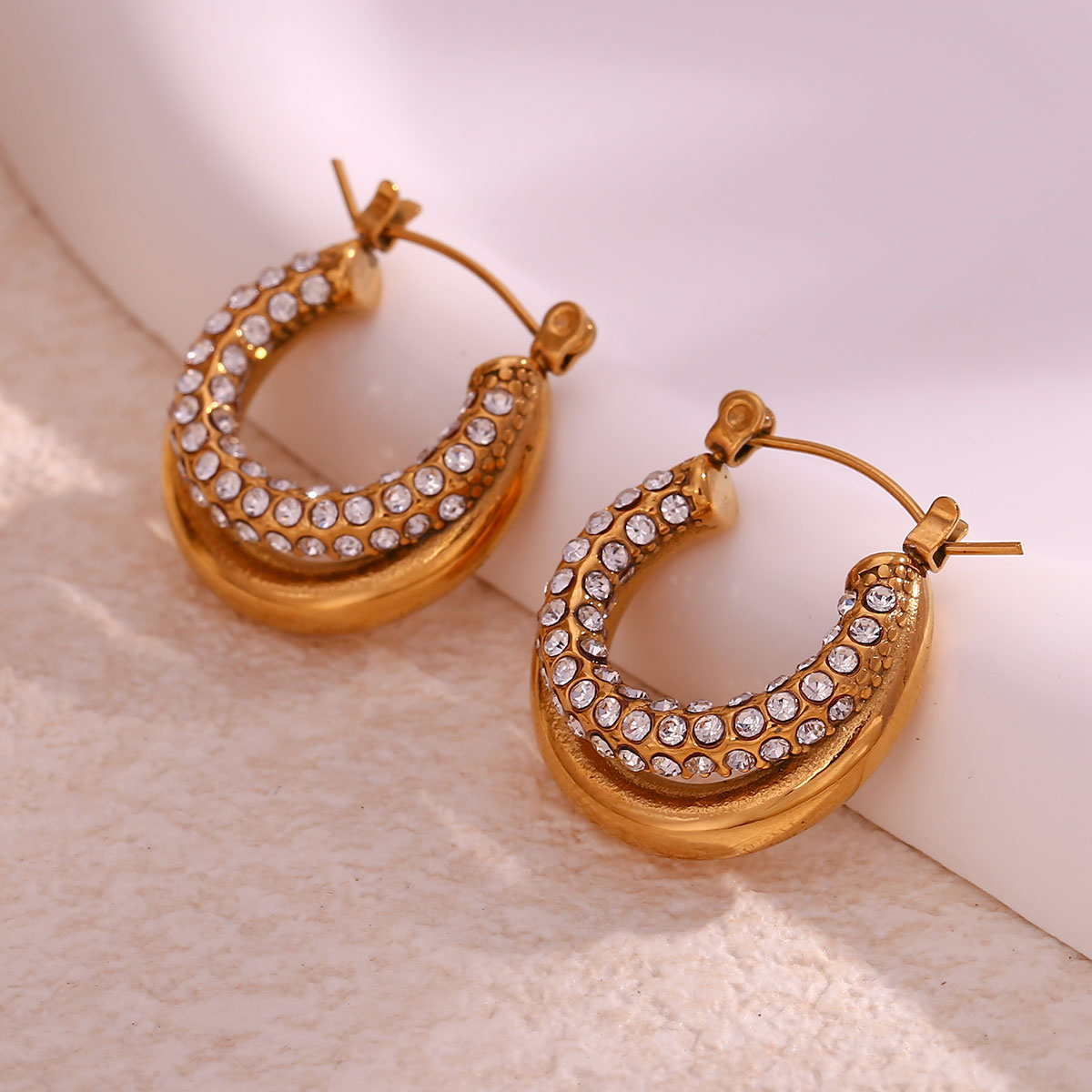 1 Pair French Style Round Stainless Steel Plating Inlay Zircon 18k Gold Plated Hoop Earrings display picture 1