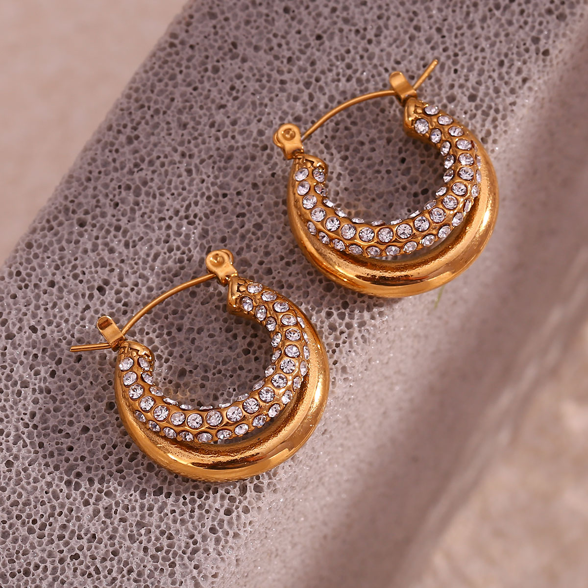1 Pair French Style Round Stainless Steel Plating Inlay Zircon 18k Gold Plated Hoop Earrings display picture 8