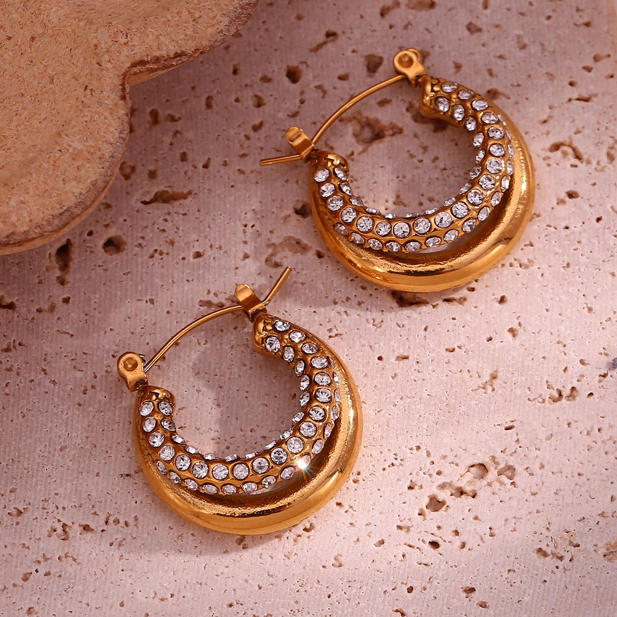1 Pair French Style Round Stainless Steel Plating Inlay Zircon 18k Gold Plated Hoop Earrings display picture 5