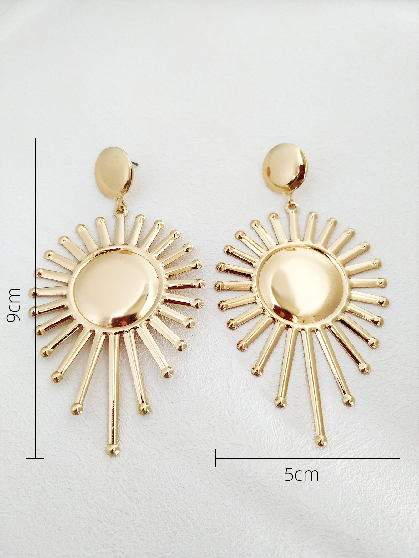 1 Pair Vacation Square Maple Leaf Heart Shape Plating Alloy Drop Earrings display picture 4